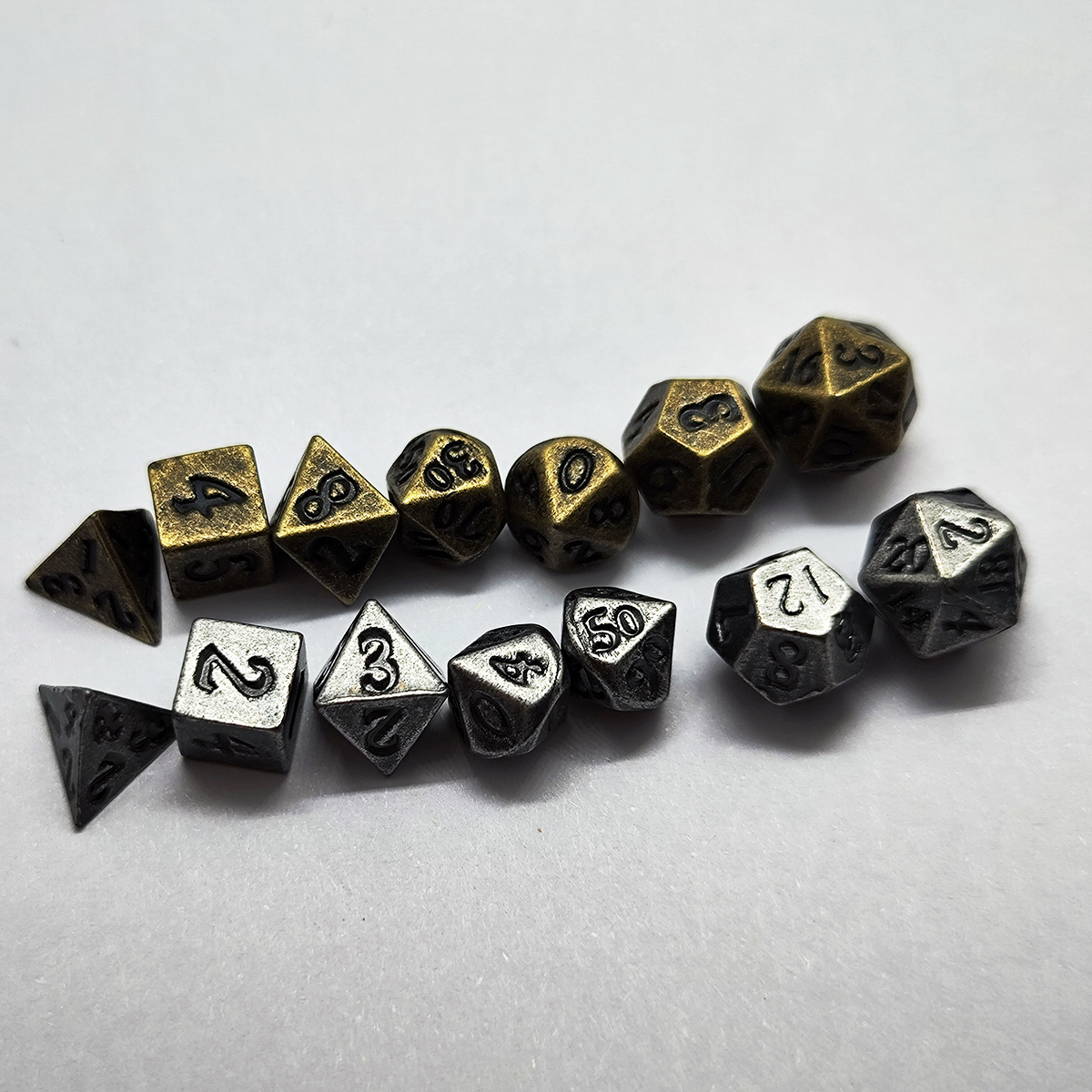 Mini 7-piece set solid metal 5 - Board Game Dungeons And Dragons recension och pris