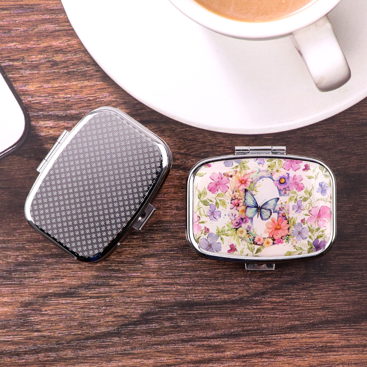 English Letter Pill Boxes Flow - Token Tray Organizer recension och pris